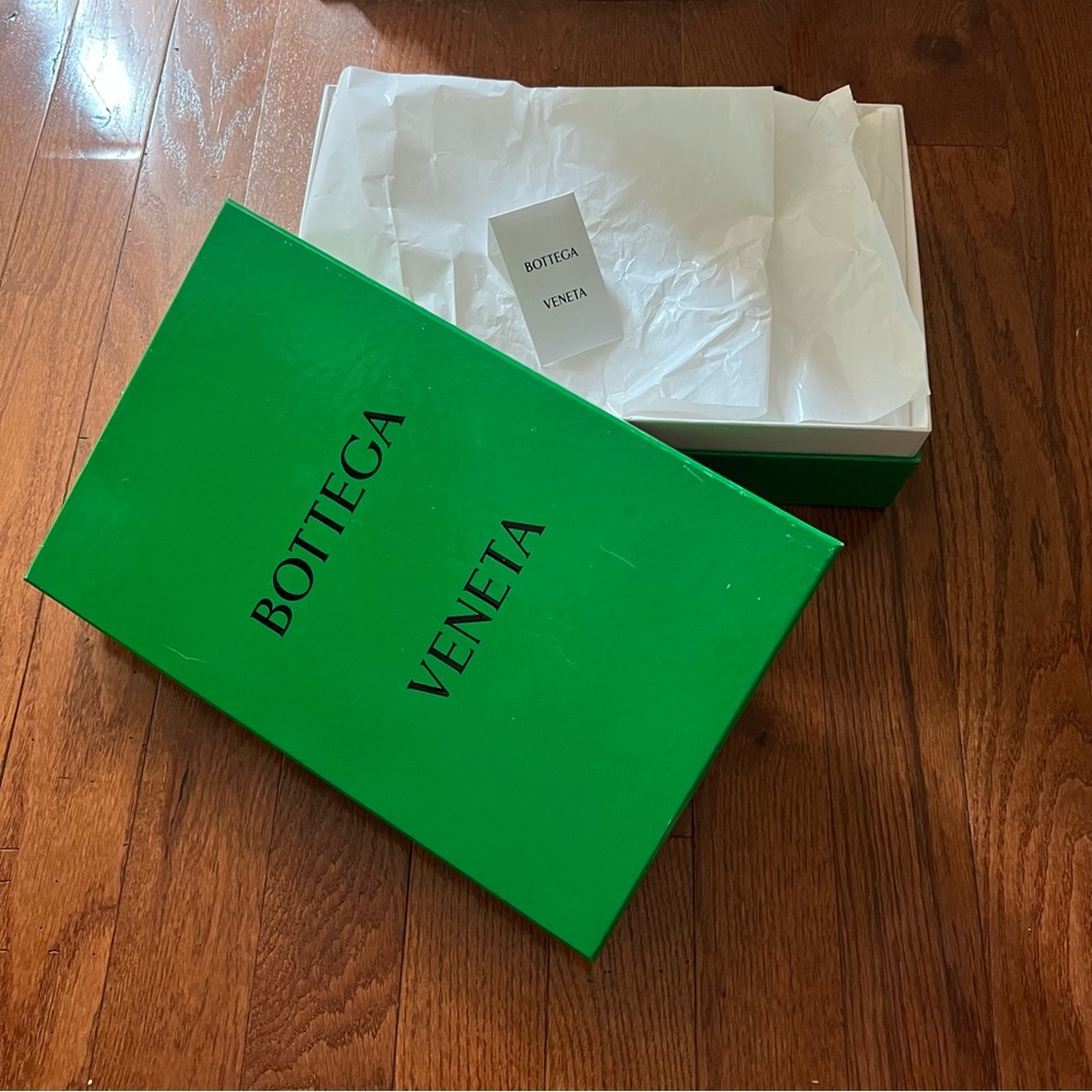 Authentic Bottega Veneta empty shoe box